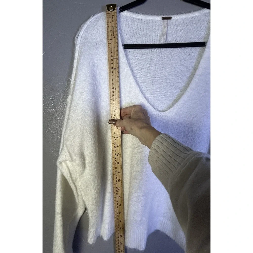 White Free People Princess V-Neck Sweater soft fuzzy Size S Deep V